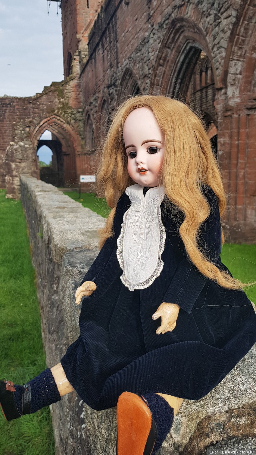 Чужестранка — Антикварные куклы SFBJ (Франция): Jumeau