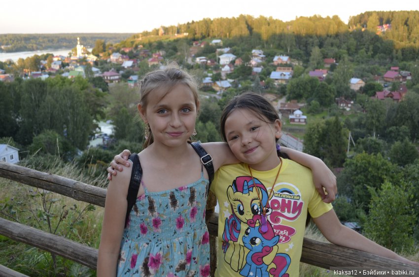 Один вечер в Плесе. Первое путешествие Дашульки (COVA)