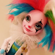 Девочка - клоун