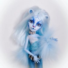 Превращение Эбби в тигрицу ООАК МХ