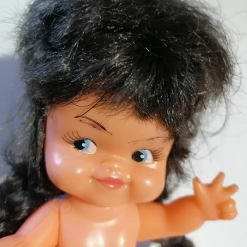 Помогите опознать куколку