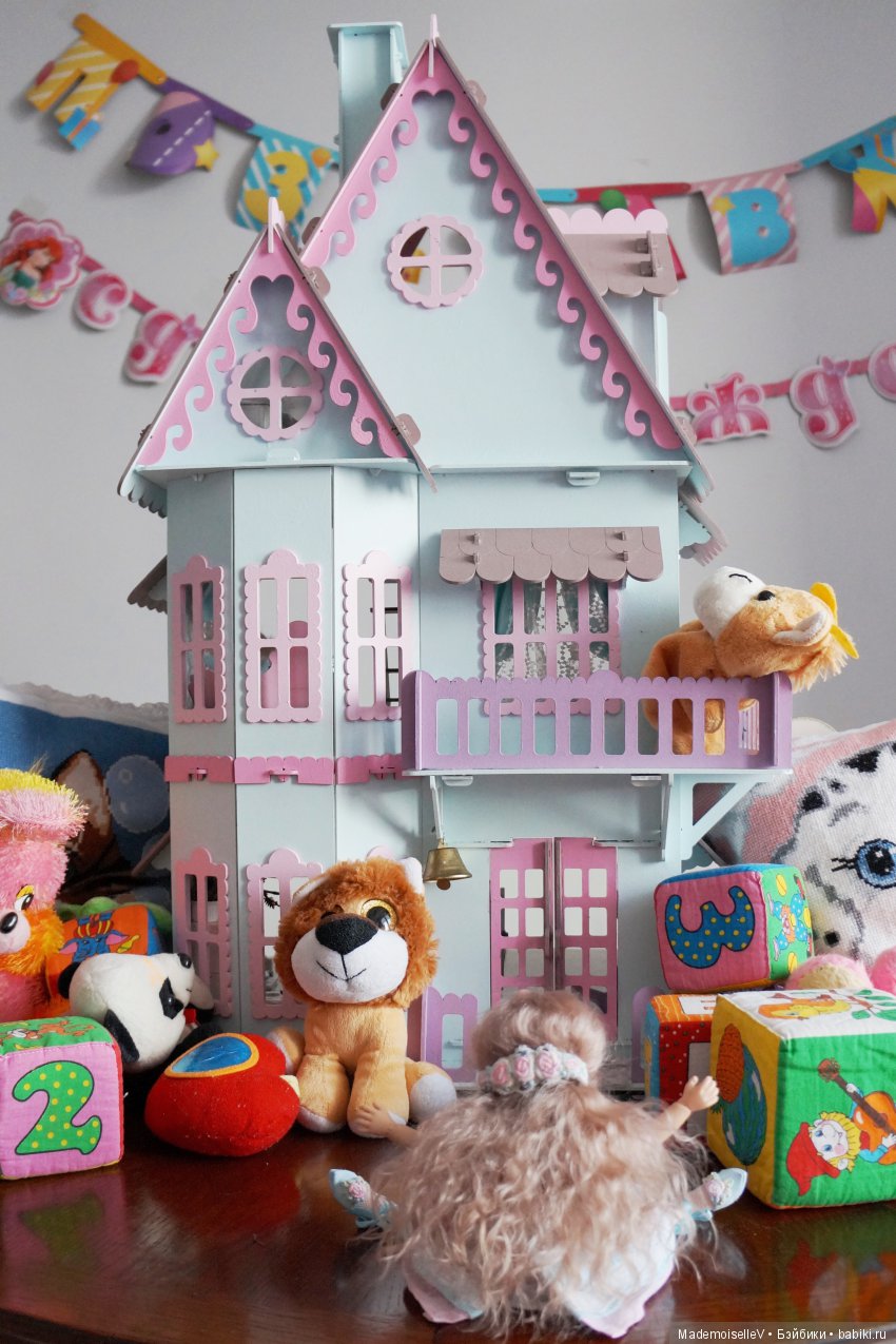 Алиса в Зазеркалье. Сказка в картинках (по мотивам произведений Льюиса Кэрола)