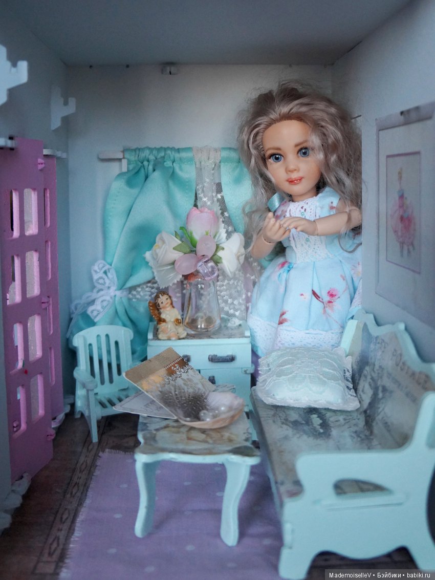 Алиса в Зазеркалье. Сказка в картинках (по мотивам произведений Льюиса Кэрола)