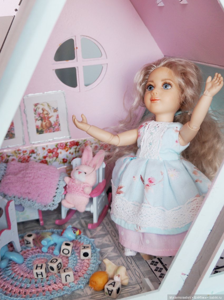 Алиса в Зазеркалье. Сказка в картинках (по мотивам произведений Льюиса Кэрола)