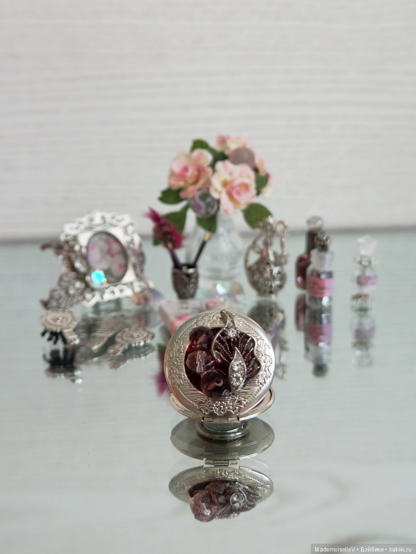 "Аметист в серебре". Миниатюра. Набор аксессуаров для туалетного столика