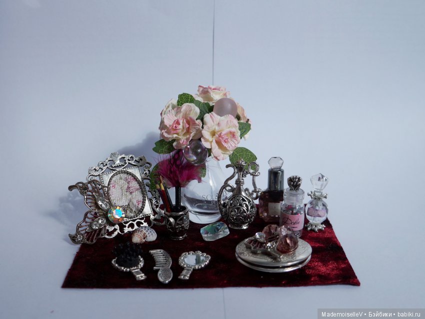 "Аметист в серебре". Миниатюра. Набор аксессуаров для туалетного столика