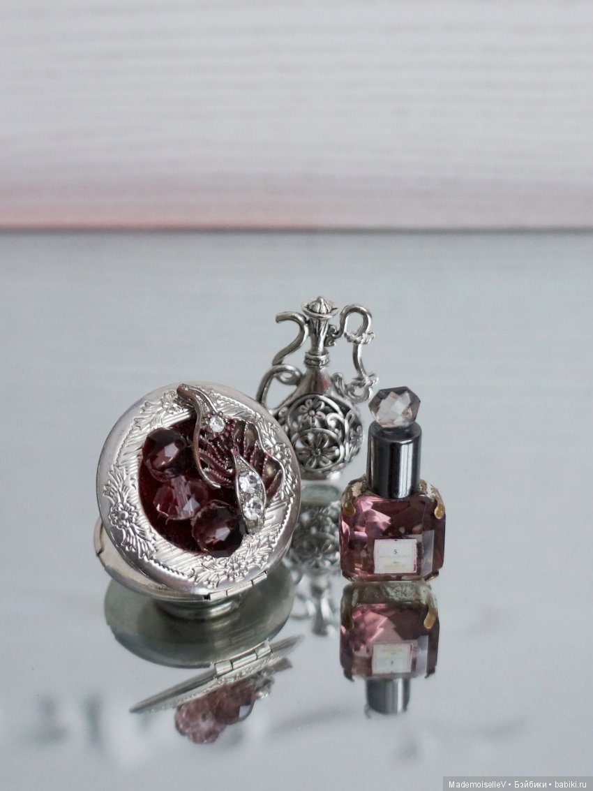 "Аметист в серебре". Миниатюра. Набор аксессуаров для туалетного столика