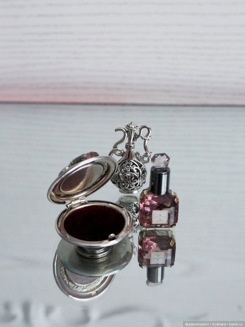 "Аметист в серебре". Миниатюра. Набор аксессуаров для туалетного столика