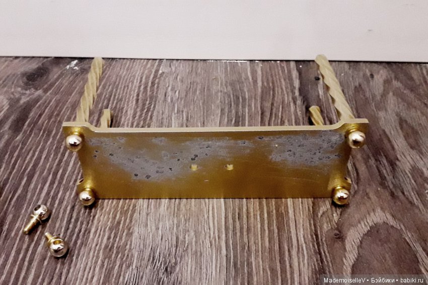 Мастер-класс. Кукольная миниатюра. Винтажный консольный столик