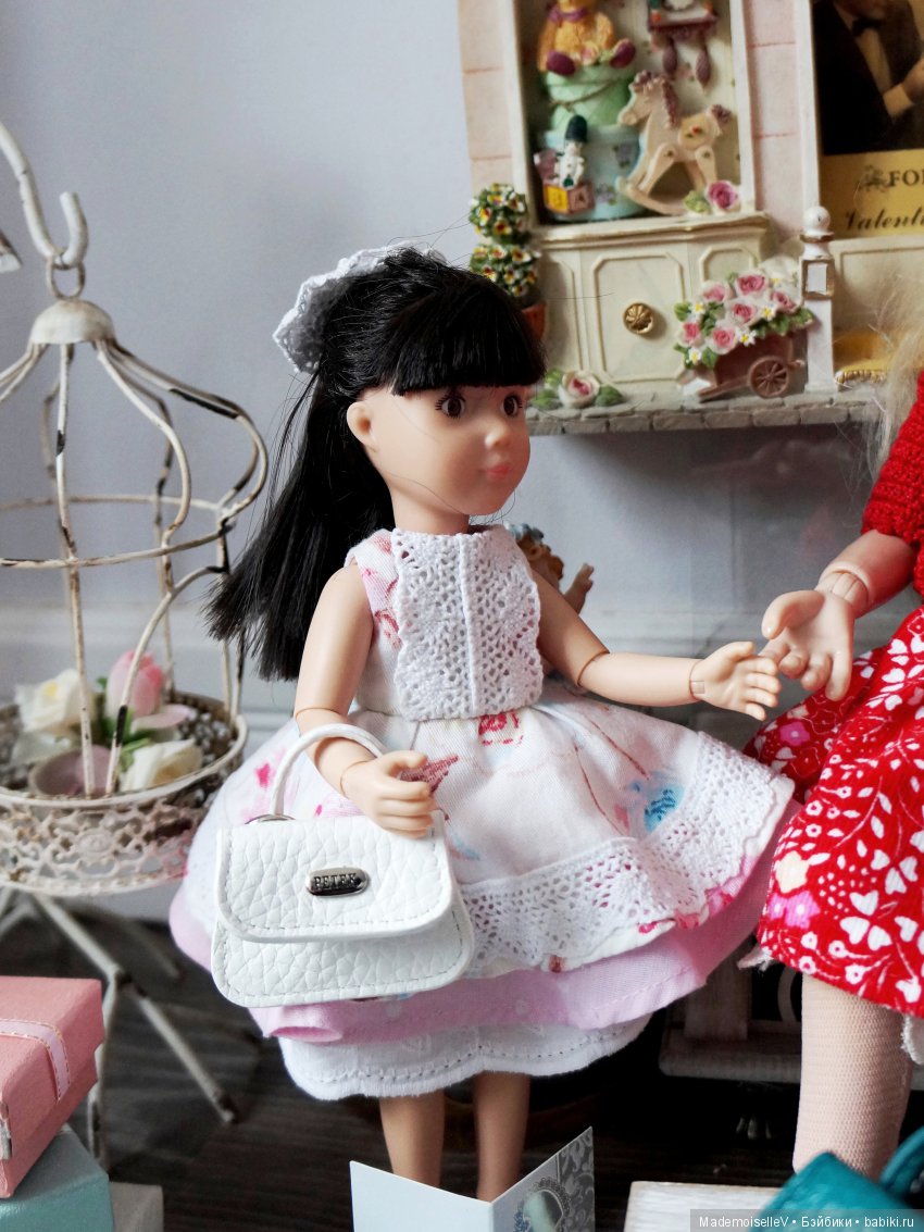 В галантерейном магазине — Зарисовки из кукольной жизни: фотоистории