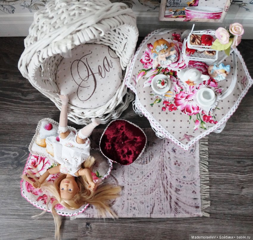 Пока мамы нет дома — Мебель для кукол и домиков: фото