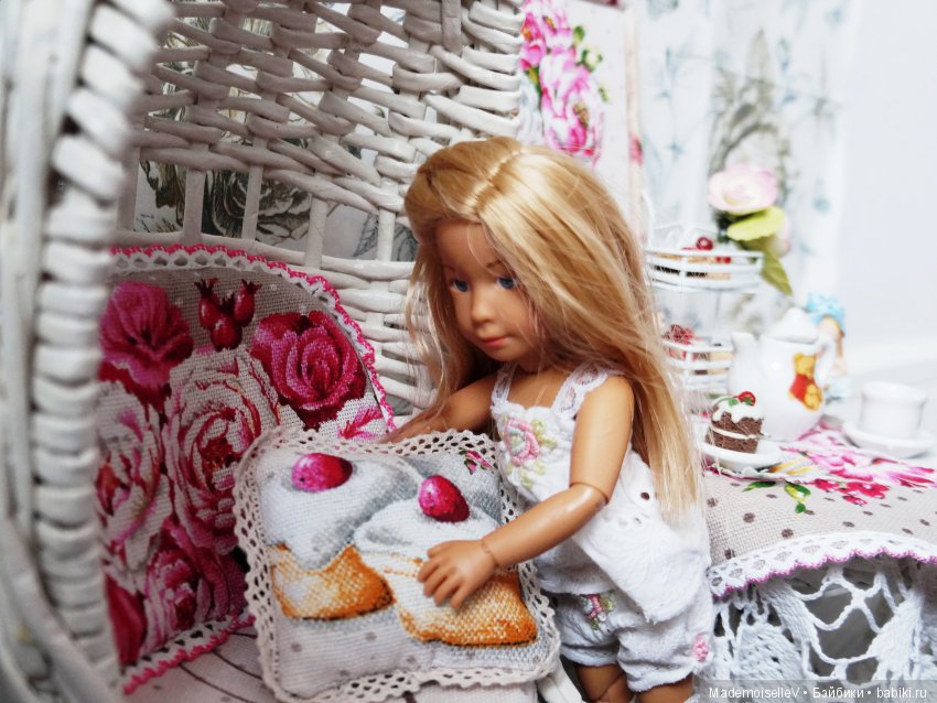 Пока мамы нет дома — Мебель для кукол и домиков: фото