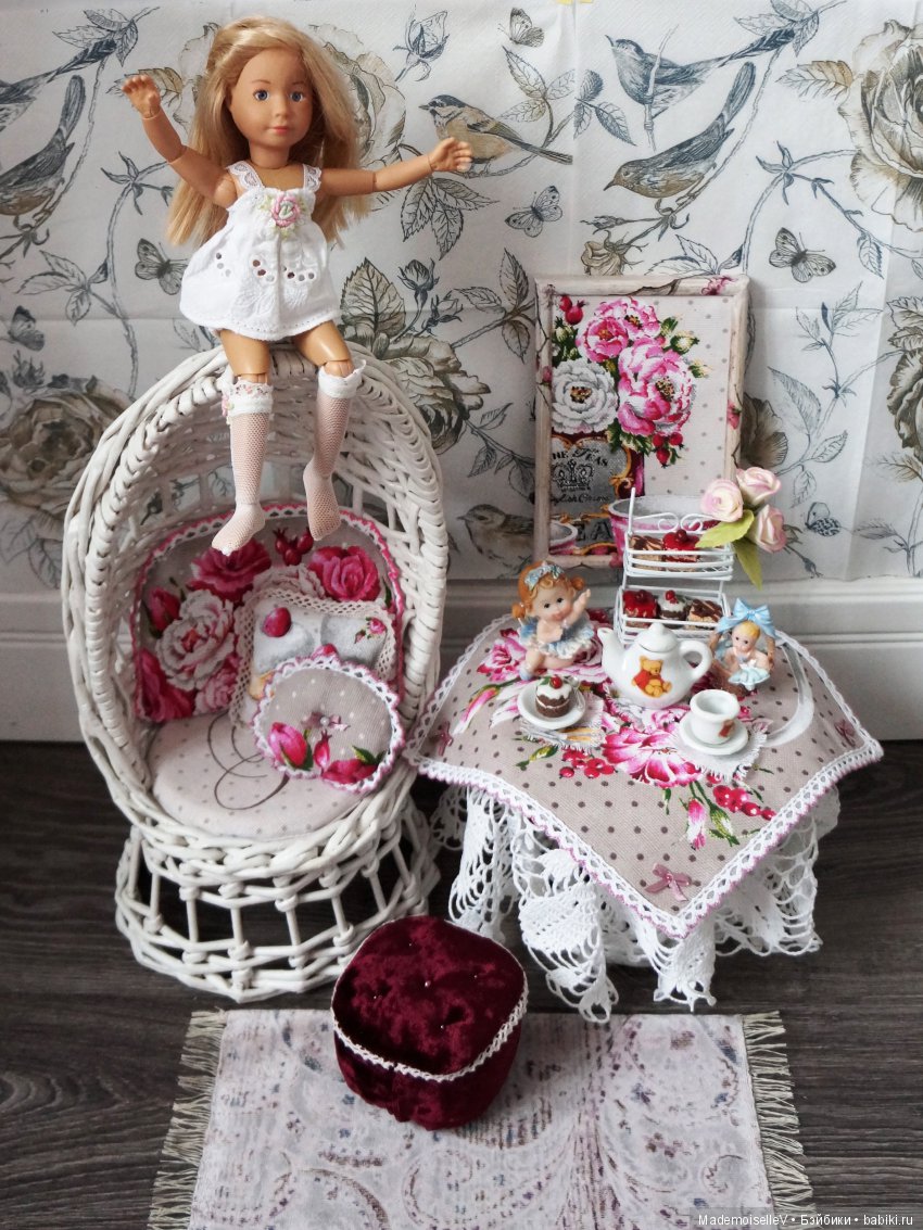 Пока мамы нет дома — Мебель для кукол и домиков: фото