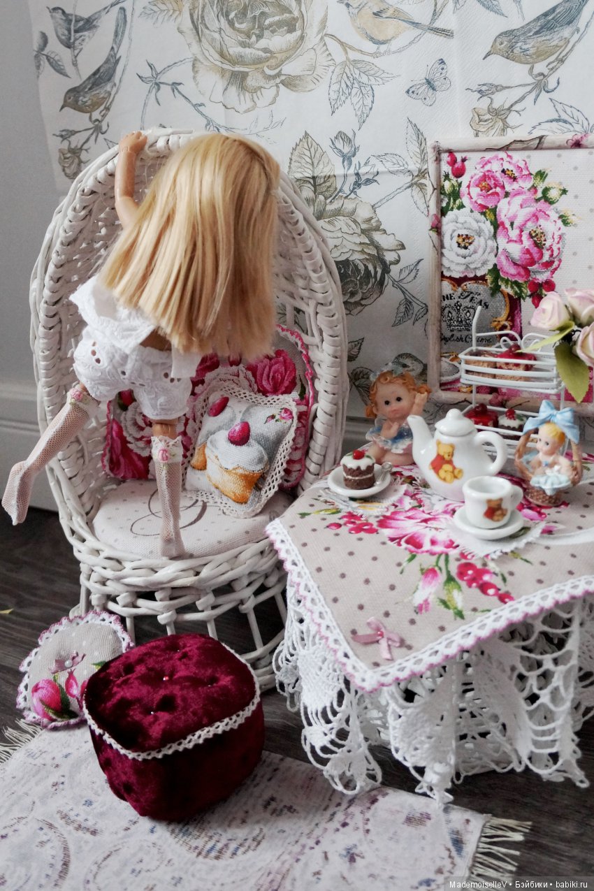 Пока мамы нет дома — Мебель для кукол и домиков: фото