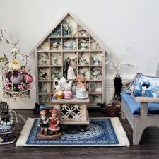 Интерьерная композиция "Домик-стеллаж"