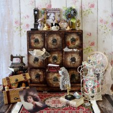 Старинный комод