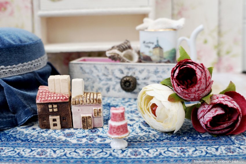 Сервант в винтажном стиле