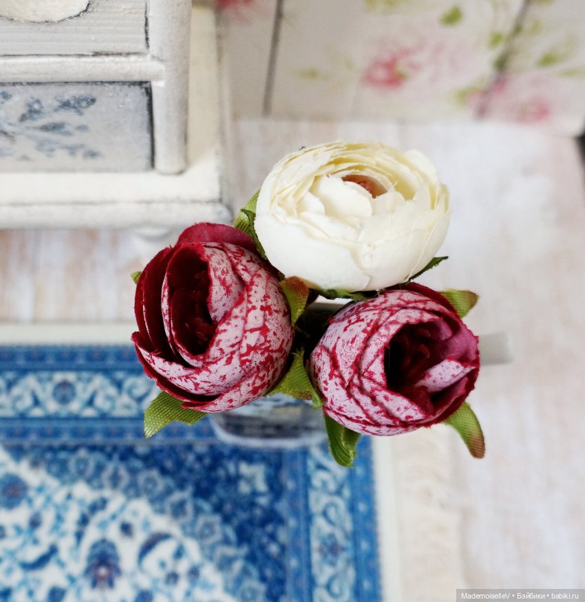 Сервант в винтажном стиле