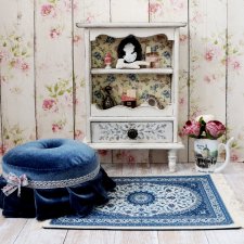 Сервант в винтажном стиле