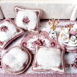 Коллекция ковров и подушек "Нежность" в бежевом цвете № 52