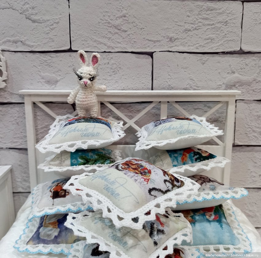 Подушки-открытки — Кукольная миниатюра своими руками: еда