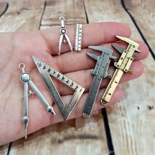 Канцелярские принадлежности