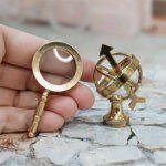 Лупа и армиллярная сфера, латунь