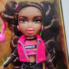 Bratz Always Саша