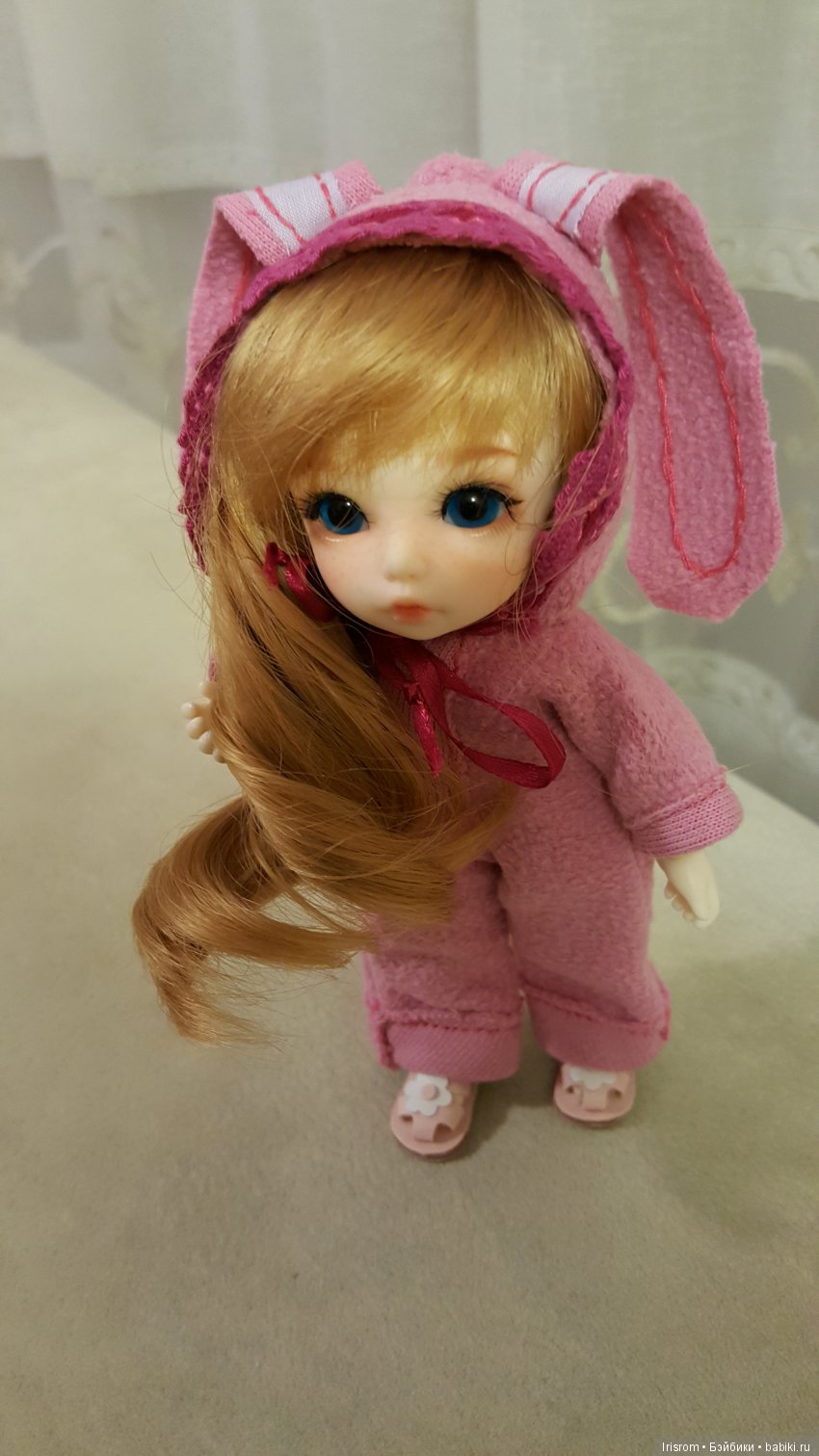 AI и ее друзья. Как развеселить грустного зайчика (фото 2)