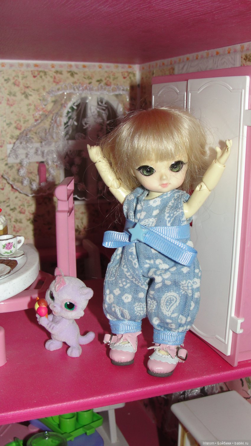 Ai-Ромашка и ее друзья. На улице дождик,на улице слякоть,а нам все равно