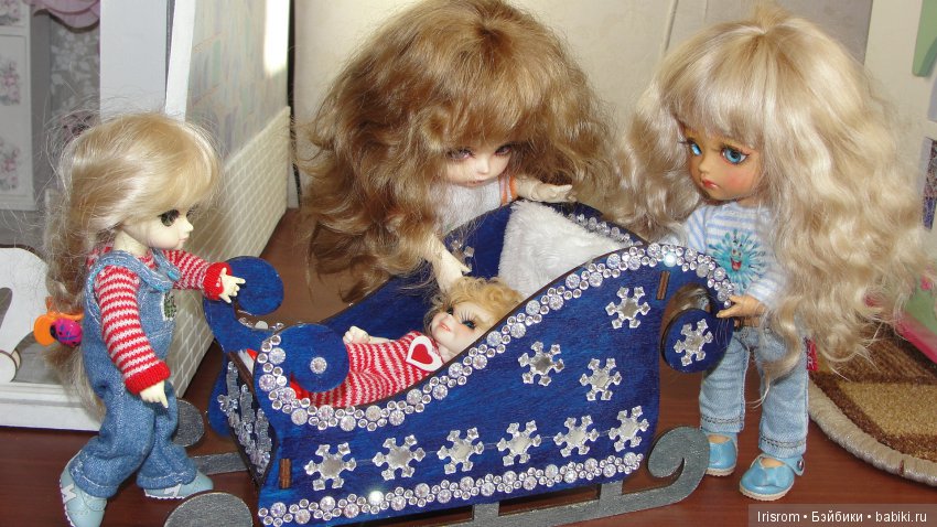 Ai-Ромашка и ее друзья. Как правильно получать подарки от деда Мороза (фото 4)