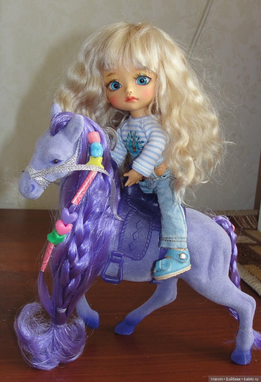 Ai-Ромашка и ее друзья. Как правильно получать подарки от деда Мороза (фото 10)