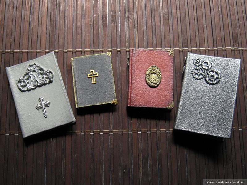 Кукольные книги с коленкоровой обложкой Кукольные книги с коленкоровой обложкой