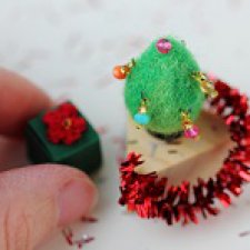 Миниатюрная ёлочка, которую можно наряжать