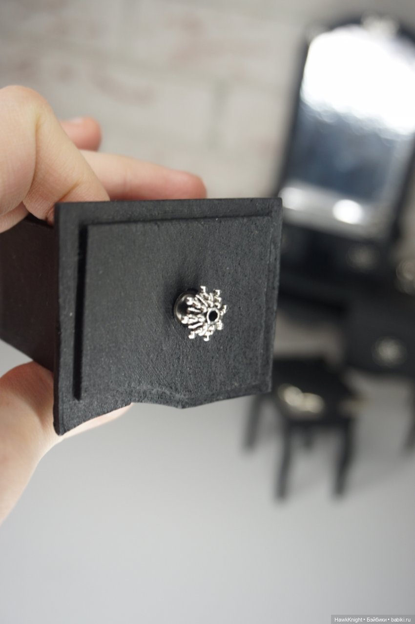 В любой непонятной ситуации делайте мебель