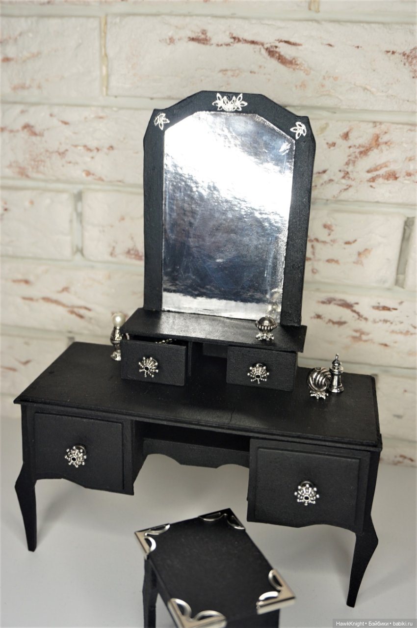 В любой непонятной ситуации делайте мебель