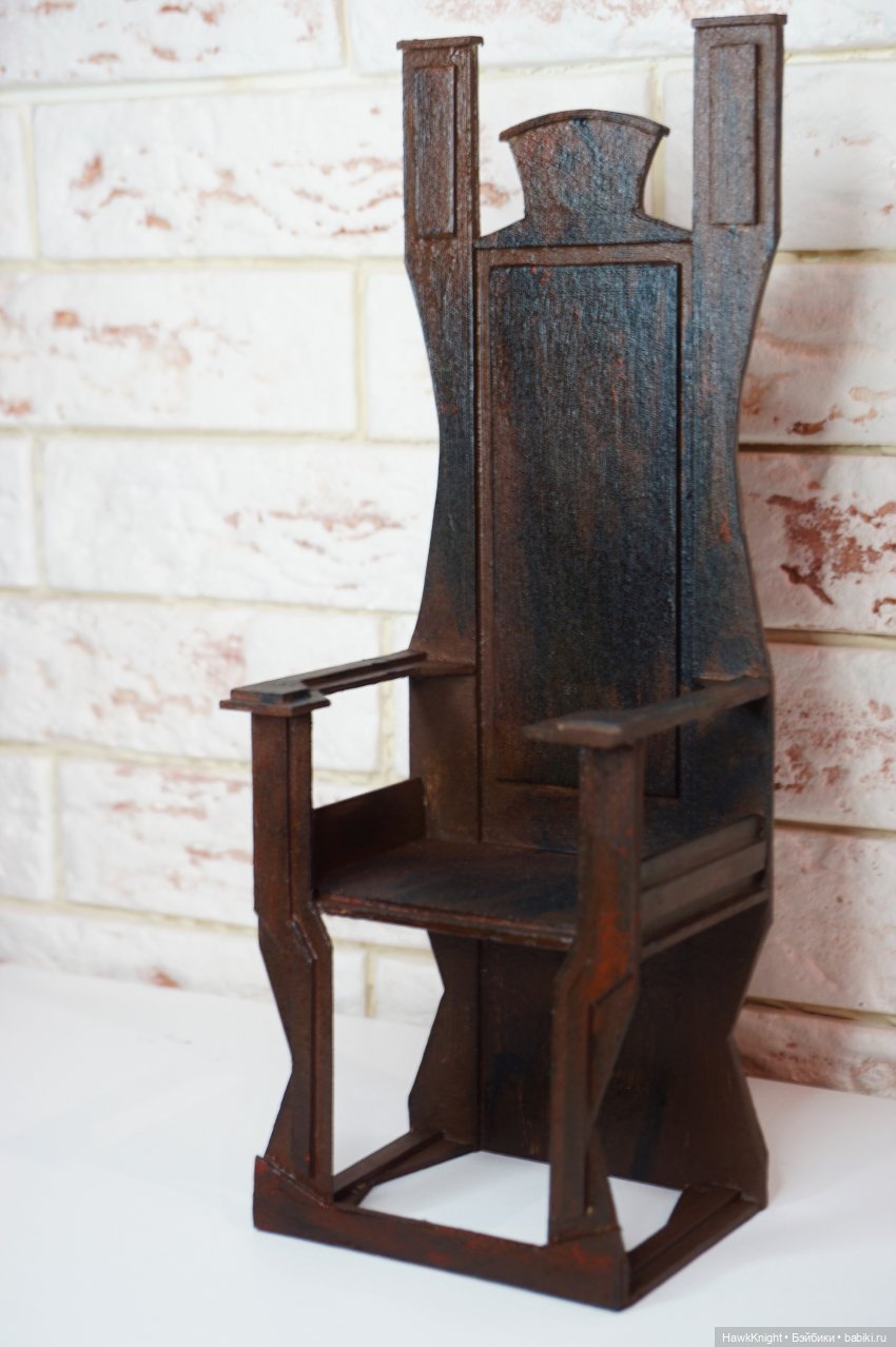 Кресла и троны под старину из массива дерева