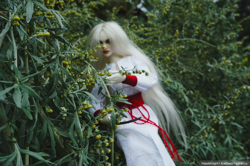 Во саду ли, в огороде нечисть разгулялась