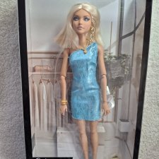 Коллекционная шарнирная Барби Barbie Styled By Maeve Reilly