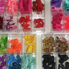 Как хранить одежду и обувь для кукол Барби