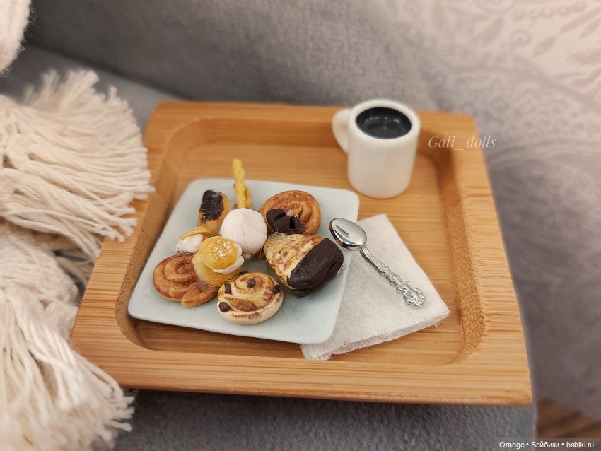 Уютный отдых и котики, или как "связать" плед формата 1/6 из подручных материалов (фото 2)