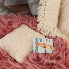 Уютный отдых и котики, или как "связать" плед формата 1/6 из подручных материалов