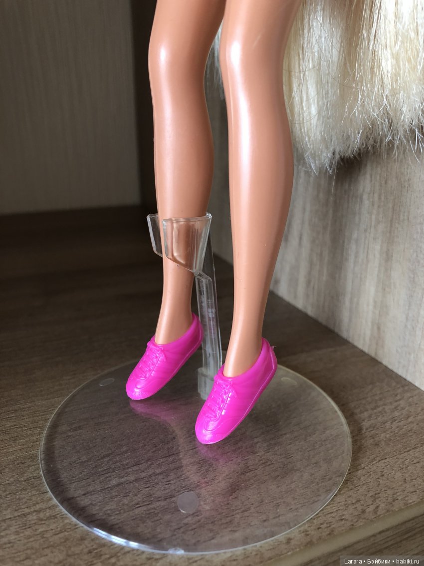 Стенды для кукол формата 1/6. Обзор, выбор лучшего (фото 2)