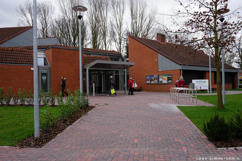 Кукольная конвенция в Гамбурге, посвященная 60-летию Barbie