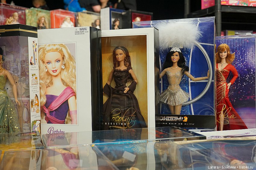 Кукольная конвенция в Гамбурге, посвященная 60-летию Barbie