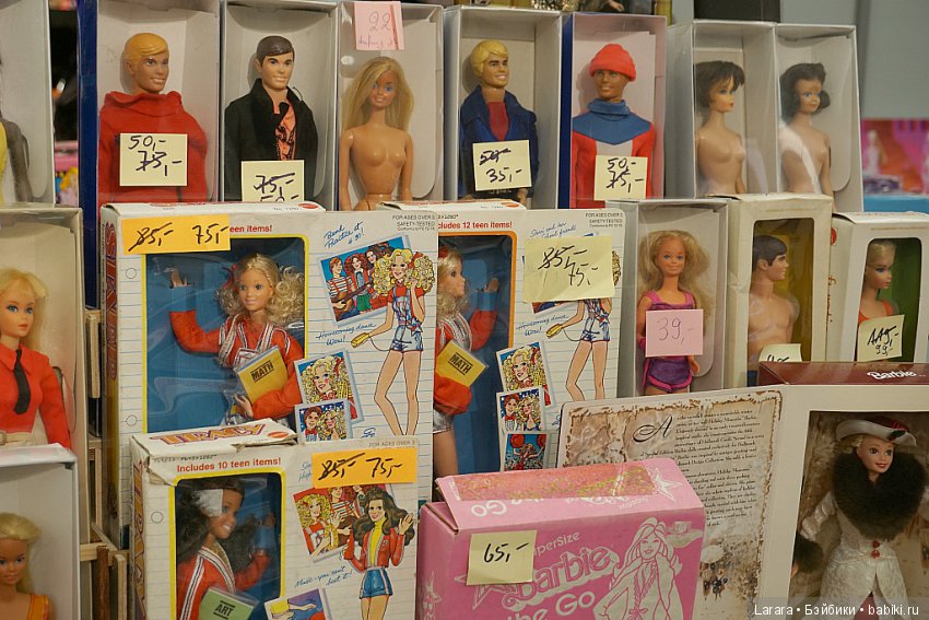 Кукольная конвенция в Гамбурге, посвященная 60-летию Barbie