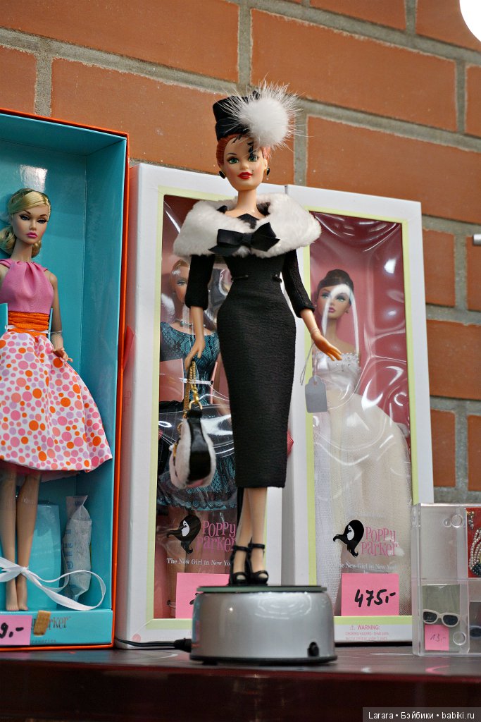 Кукольная конвенция в Гамбурге, посвященная 60-летию Barbie