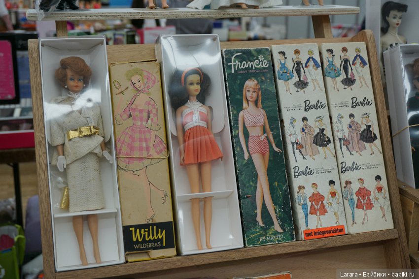 Кукольная конвенция в Гамбурге, посвященная 60-летию Barbie