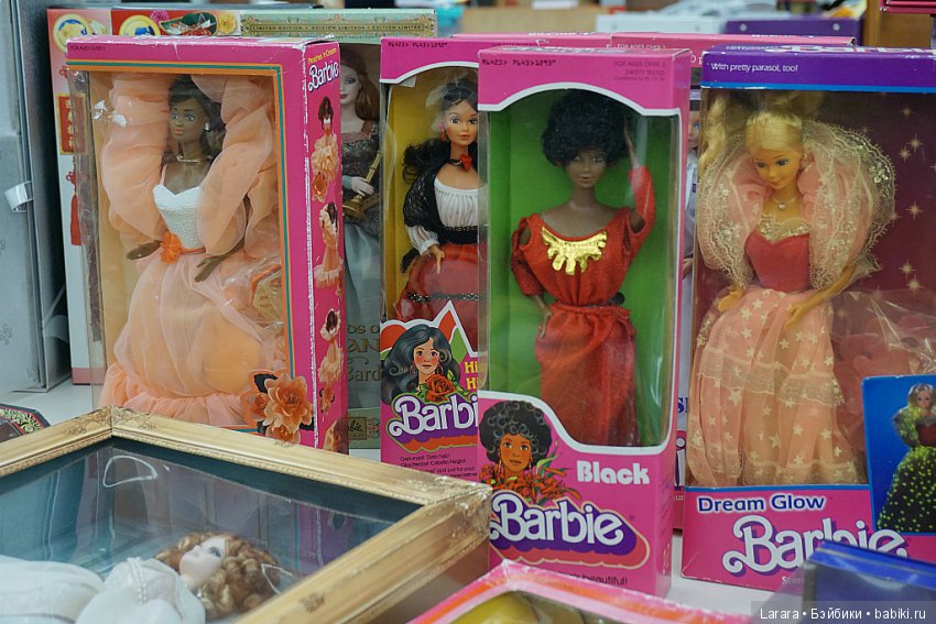 Кукольная конвенция в Гамбурге, посвященная 60-летию Barbie