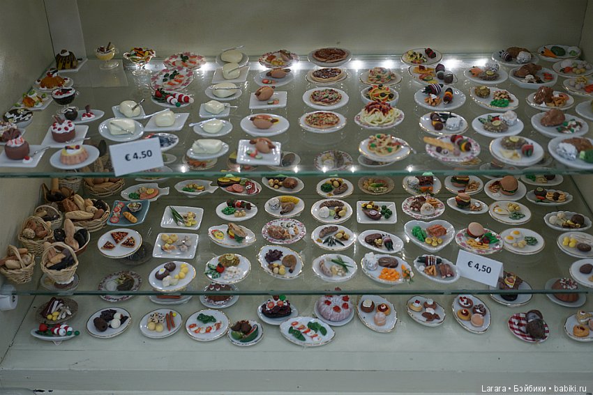 Кукольная конвенция в Гамбурге, посвященная 60-летию Barbie